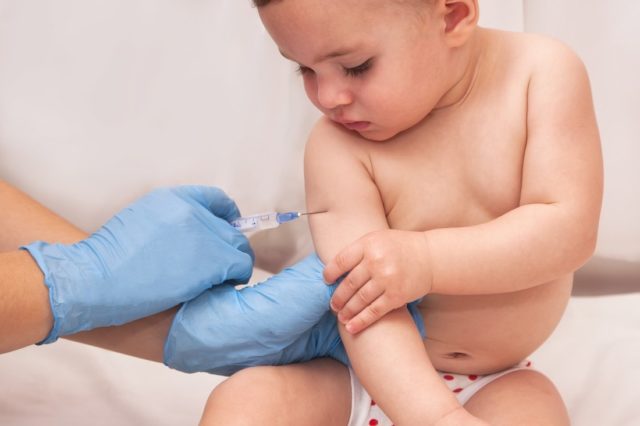 Прививка АКДС и Пентаксим: какую вакцину выбрать