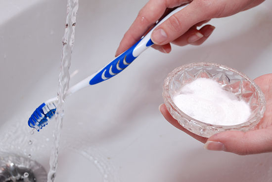 Сода для отбеливания зубов в домашних условиях