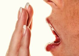 Причины неприятного запаха изо рта у взрослых как лечить